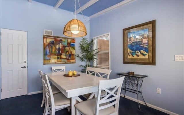 Island Priva-sea 3 Bedroom Home by Redawning