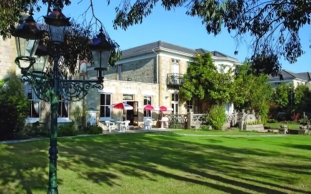Luccombe Villa