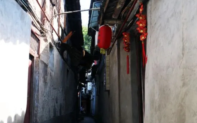 Be there or leave homestay in Yuzhong (Cableway Fengshui Observation Deck) – Outside – Nanchong