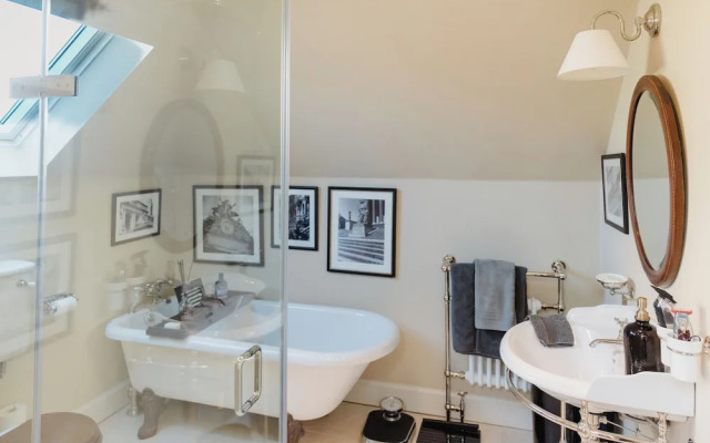 Private and Prestigious Luxury Home