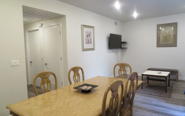 Fully Furnished Apartments near Hollywood