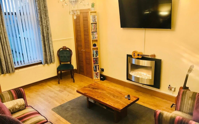 Station View Lodge - Near Balbirnie House Markinch