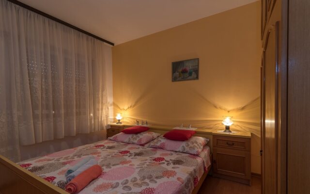 Apartments Jozo