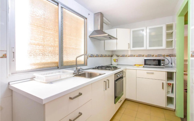 Nice apartment in Torrevieja with 3 Bedrooms