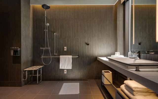 Hotel Resonance Taipei, Tapestry Collection by Hilton