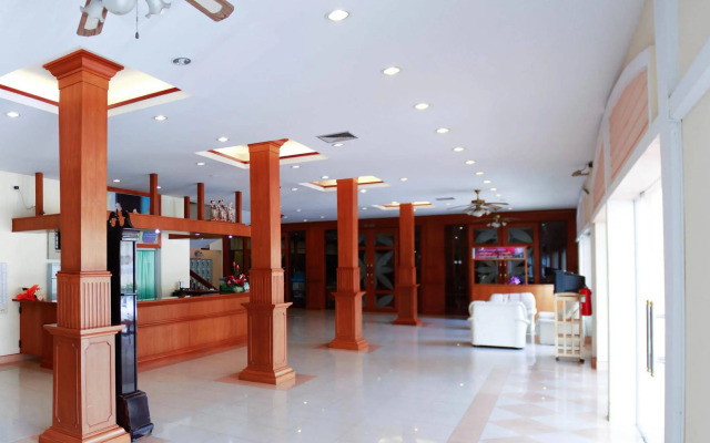 Chumphon Gardens Hotel