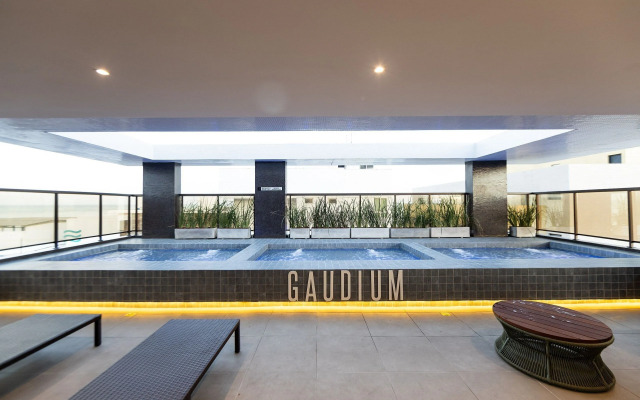 Qavi - Gaudium Apart Hotel