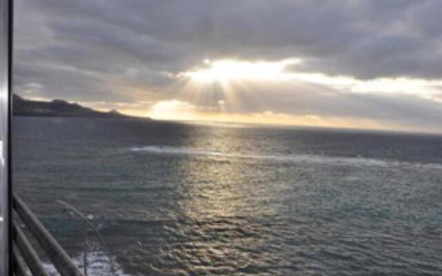 Las Canteras Delux Beach Apartment