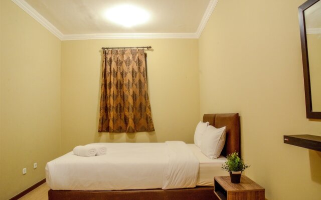 Big 2 BR (76 sqm) Apartment Grand Palace/Pallazo Kemayoran