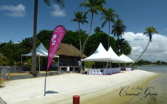 Coconut Grove Lodge