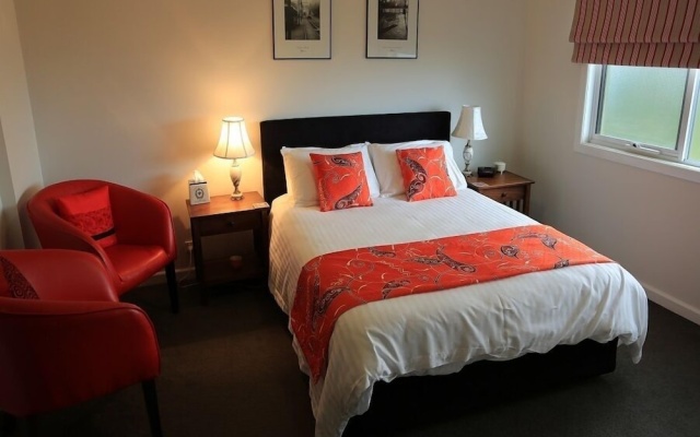 Austin Rise Bed and Breakfast – Guest Rooms – Melbourne
