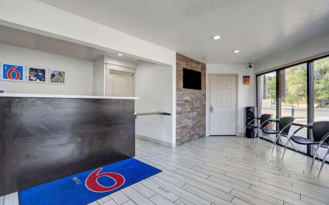Motel 6 Anderson, CA - Redding Airport
