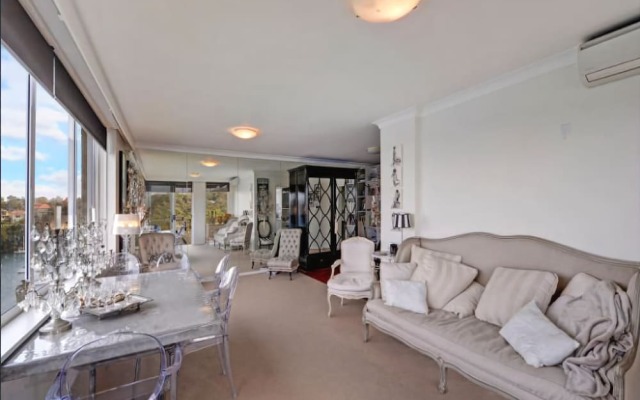 Elegant Waterfront Mosman Bay - RAG10