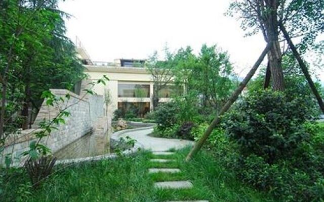 Dujiangyan Guoyan Hotel