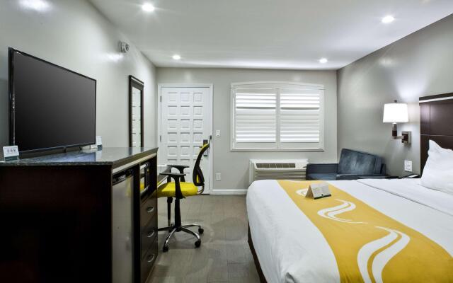 Bay Area Inn & Suites