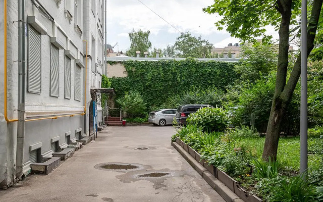 Kvart-Hotel (Кварт-Отель) на улице Садовая-Триумфальная 18