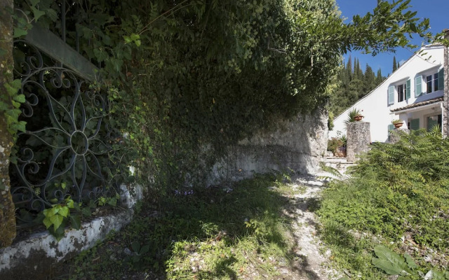 White Jasmine Cottage