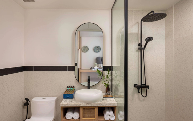 Wyndham Hoi An Royal Beachfront Resort & Villas