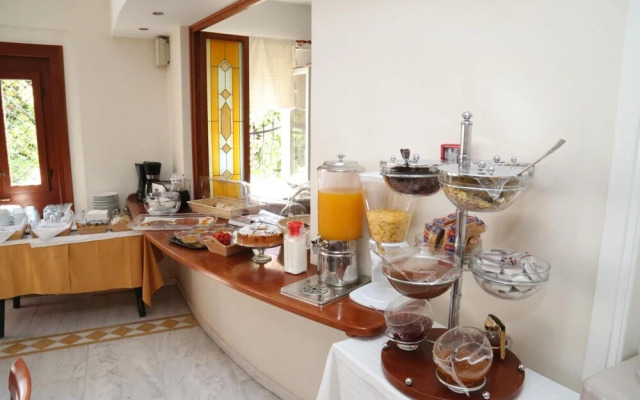 Aigli Hotel Syros