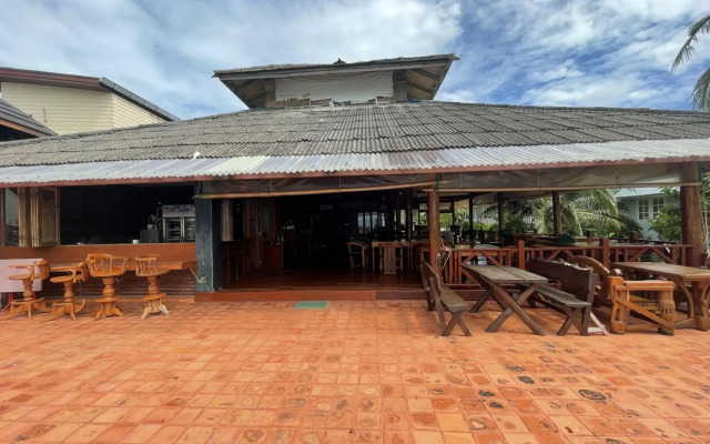 Utopia Resort
