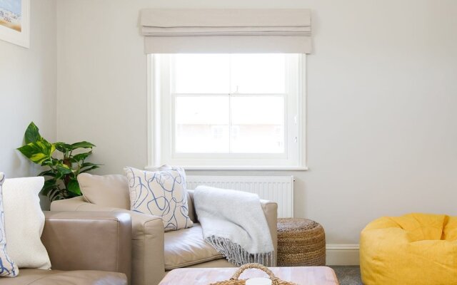 Stylish Apartment Gastro Pub in West Wittering