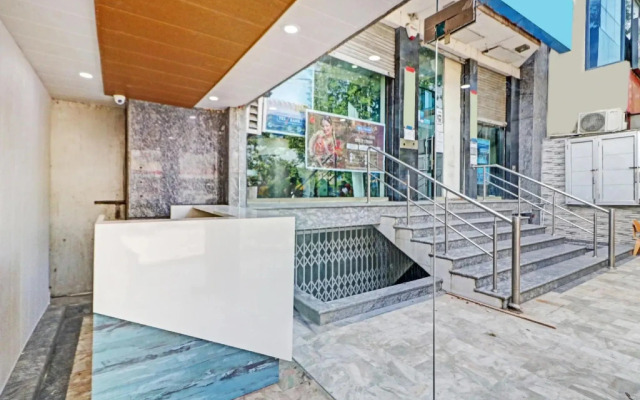 Collection O 80434 Hotel Bi