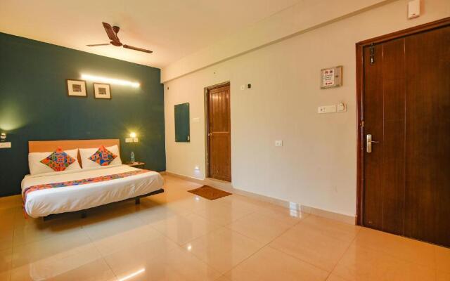 FabHotel Sasti Inn
