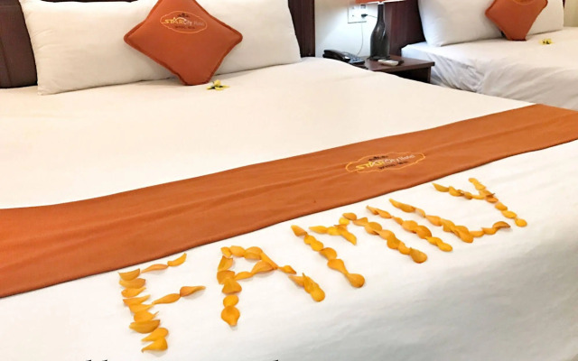 Golden Star Hotel