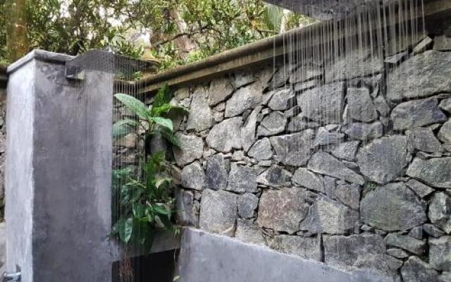 9Provinces Gatehouse