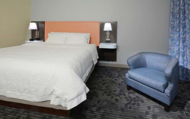 Hampton Inn & Suites Clinton - I-26