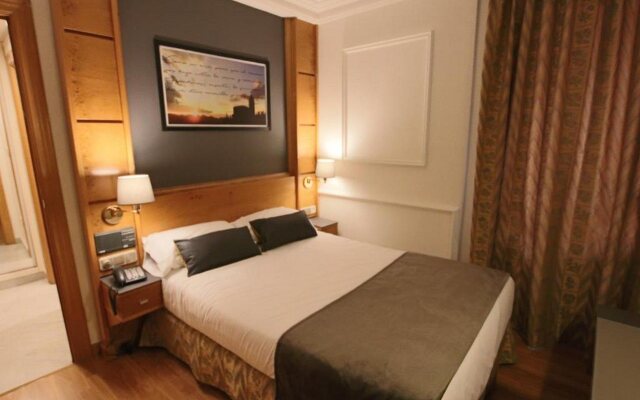 Ohtels San Anton Granada