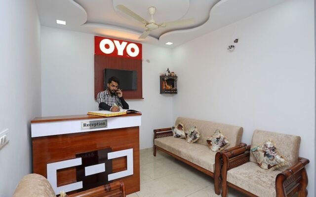 OYO 14384 Luxury residency