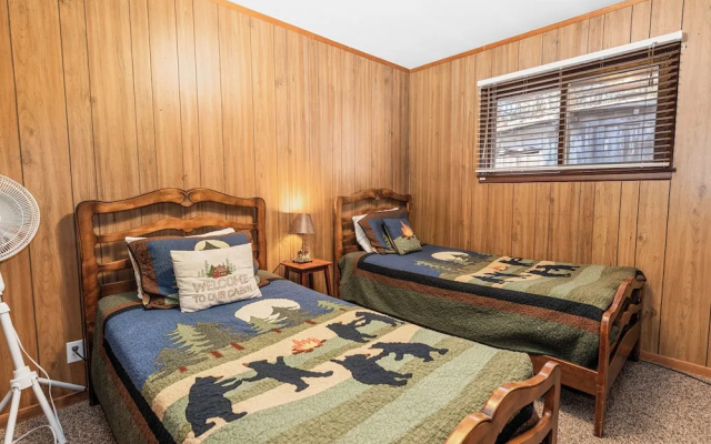 Lakefront Retreat