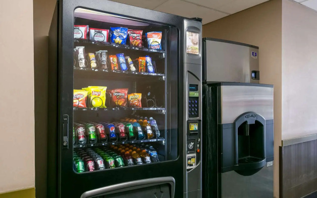 Baymont by Wyndham Lancaster PA Dutch Country