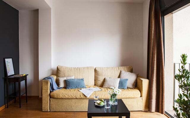 AinB Eixample-Entenza Apartments