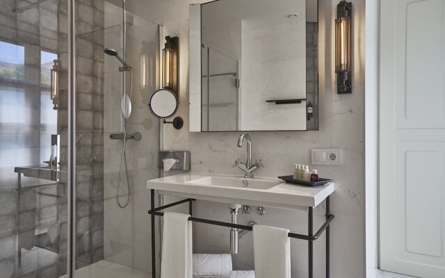 Vincci Molviedro Suites Apartments