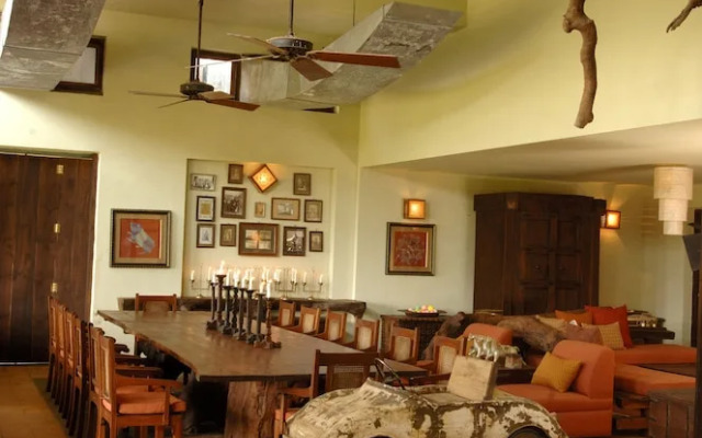 Mahua Kothi, A Taj Safari - Bandhavgarh National Park