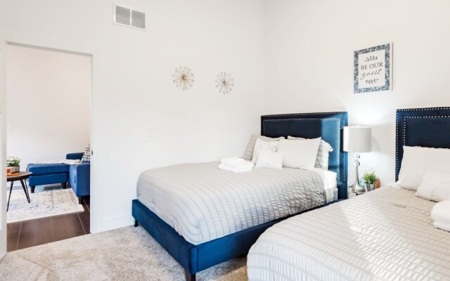 Sanitized Newly Designed Super Chic Indy Home Near Fountain Square!