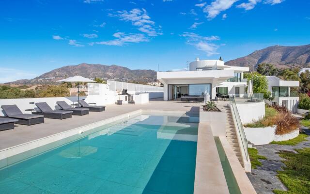 Villa Nirvana in Fuengirola