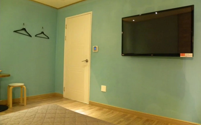 DongRae Denbasta Hotel