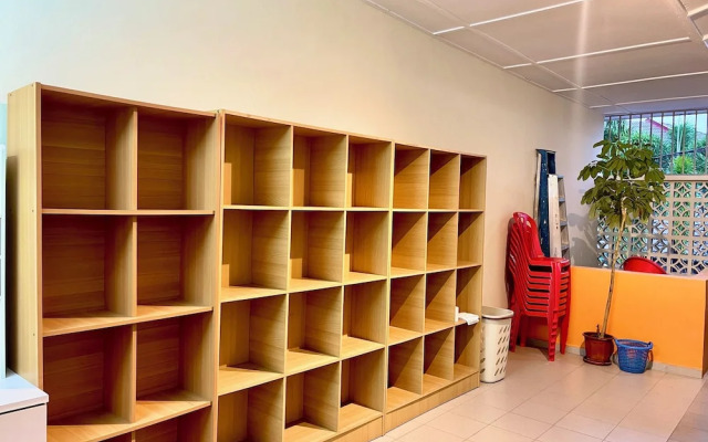 Hotel O S Homestay Premium