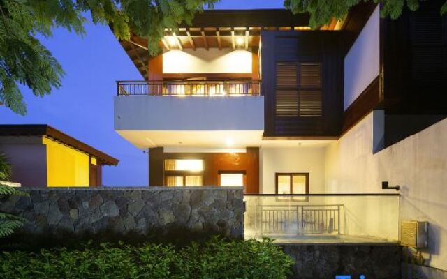 Sanya Pengyue Pool Villa