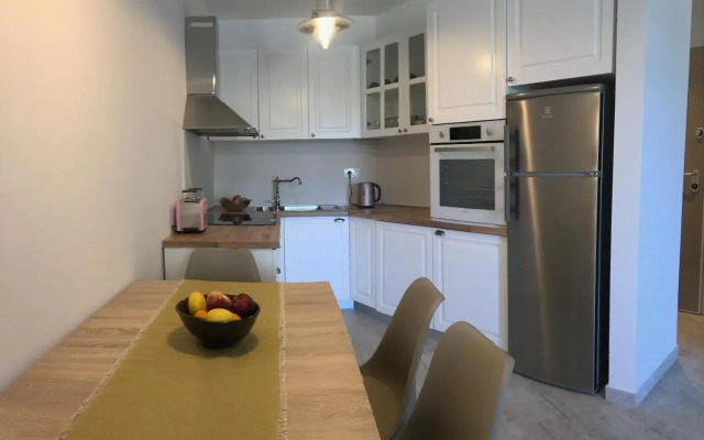 Holly apartman