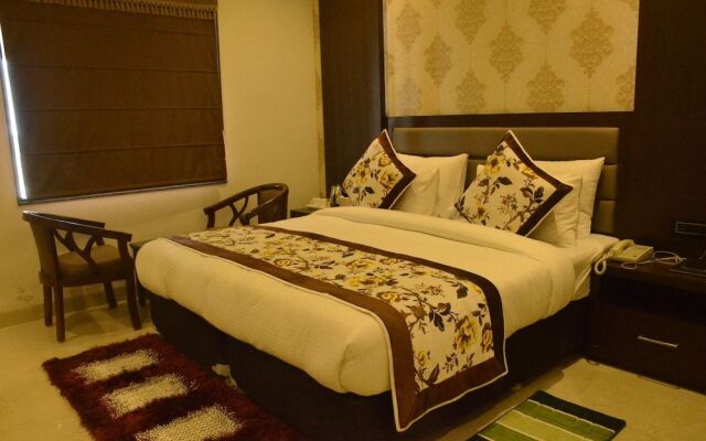 Hotel Palm Galaxy