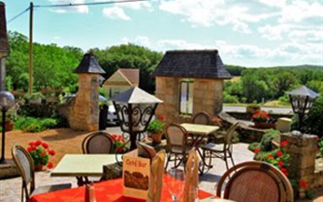 Hotel A Jayac - Logis Hotels