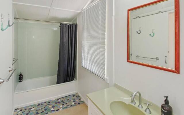 1910 Retro Styled, Pet Friendly, Traditional Queenslander Home