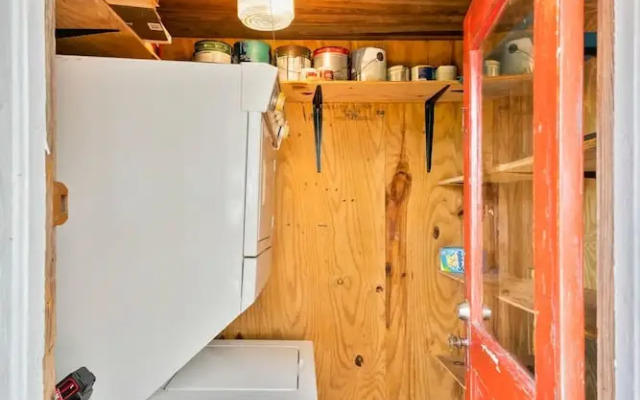 Marvelous Mermaid Beach Bungalow Dog-friendly