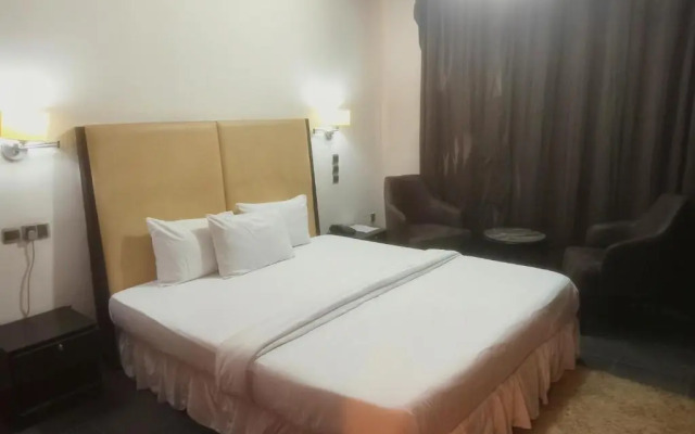 Golden Tulip Essentials Owerri