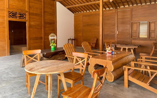 RedDoorz Plus near Alun Alun Kota Blora