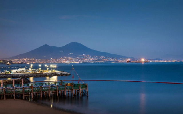 LHP Suite Posillipo